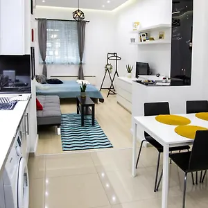  Apartment Oazu Downtown Flat